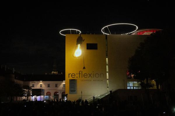 MuseumsQuartier Wien: re:flexion - Lumine Projections (21.10. – 28.10.2021) Foto: eSeL.at - Lorenz Seidler Foto: eSeL Lorenz Seidler