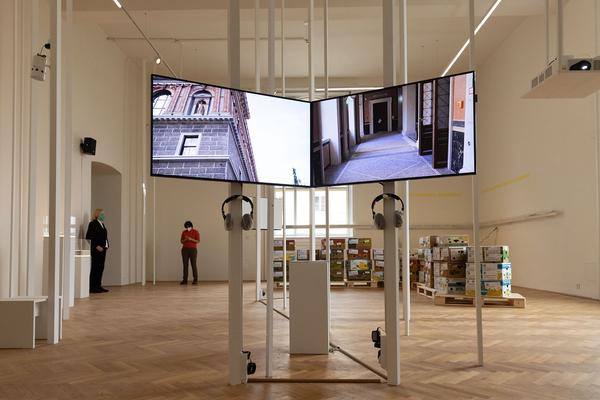 Exhibit Galerie / Akademie der Bildenden Künste Wien: Thicket of Ideas - Thicket of Times. Studierende der Akademie im Dialog mit Raqs Media Collective (09.10.2021 - 30.01.2022) 
Foto: eSeL.at - Lorenz Seidler Foto: eSeL Lorenz Seidler