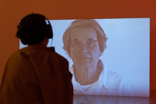 Kunstraum Niederösterreich: Wake Words (1.10. - 27.11.2021, Eröffnung) Fotos: eSeL.at - Lorenz Seidler Foto: eSeL Lorenz Seidler