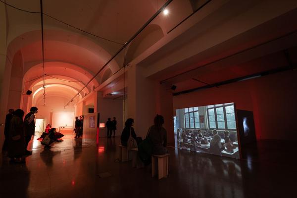 Kunstraum Niederösterreich: Wake Words (1.10. - 27.11.2021, Eröffnung) Fotos: eSeL.at - Lorenz Seidler Foto: eSeL Lorenz Seidler