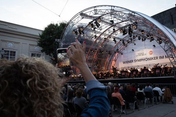 MuseumsQuartier Wien: Konzert Wiener Symphoniker (26.9.2021) Foto: eSeL.at - Lorenz Seidler Foto: eSeL Lorenz Seidler