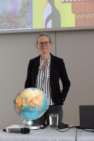 Zoom Kindermuseum: Wiener Kindervorlesung: Ulrike Ruprecht "Forschen zwischen Pinguinen und Gletschern" (3.4.2022) Foto: eSeL.at - Lorenz Seidler Foto: eSeL Lorenz Seidler