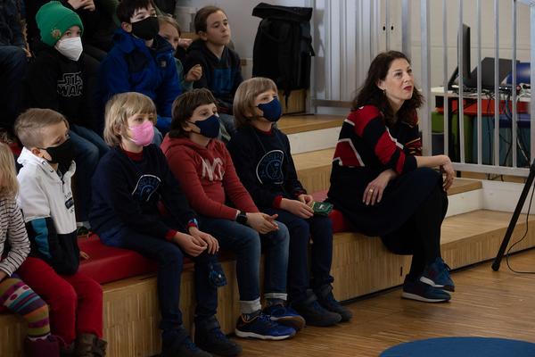 Zoom Kindermuseum: Wiener Kindervorlesung: Ulrike Ruprecht "Forschen zwischen Pinguinen und Gletschern" (3.4.2022) Foto: eSeL.at - Lorenz Seidler Foto: eSeL Lorenz Seidler