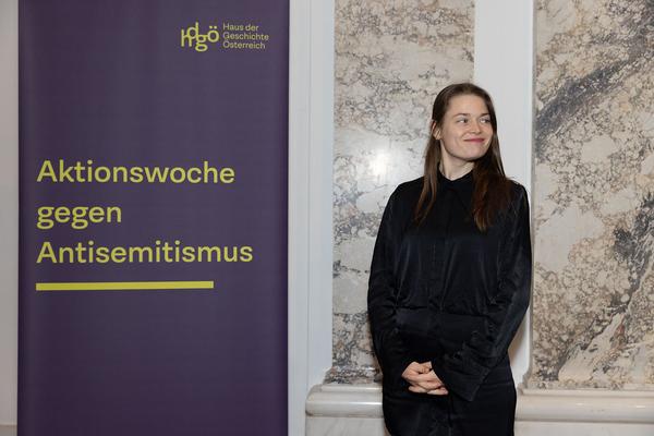 Haus der Geschichte Österreich: Aktionswoche gegen Antisemitismus - Besuch IKG Vizepräsidentin Claudia Prutscher (4.11. - 11.11.2022) Foto: eSeL.at - Lorenz Seidler Foto: eSeL Lorenz Seidler
