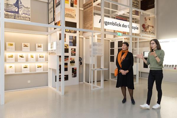 Haus der Geschichte Österreich: Aktionswoche gegen Antisemitismus - Besuch IKG Vizepräsidentin Claudia Prutscher (4.11. - 11.11.2022) Foto: eSeL.at - Lorenz Seidler Foto: eSeL Lorenz Seidler