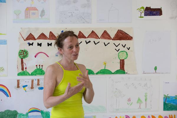 Museum Erlauf Erinnert: Catrin Bolt, dazwischen (Kunst im öffentlichen Raum NÖ, 11.6.2022) 
Foto: eSeL.at - Lorenz Seidler Foto: eSeL Lorenz Seidler