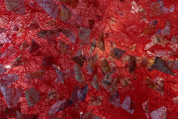 Landesgalerie Niederösterreich: Chiharu Shiota "Across the River" (11.6.2022 - 15.1.2023) Foto: eSeL.at - Lorenz Seidler Foto: eSeL Lorenz Seidler