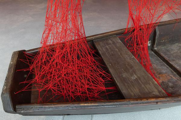 Landesgalerie Niederösterreich: Chiharu Shiota "Across the River" (11.6.2022 - 15.1.2023) Foto: eSeL.at - Lorenz Seidler Foto: eSeL Lorenz Seidler