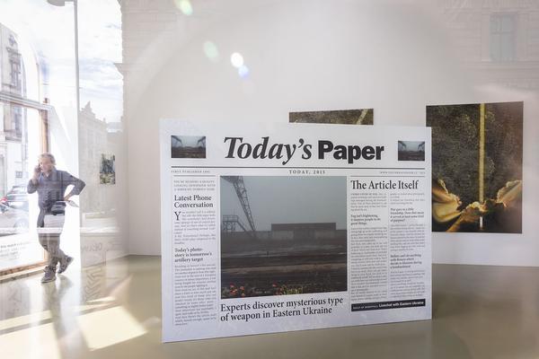 Galerie Crone Wien: "2022" curated by Eva Kraus & Volo Bevza (9.9. - 18.10.2022) Foto: eSeL.at - Lorenz Seidler Foto: eSeL Lorenz Seidler