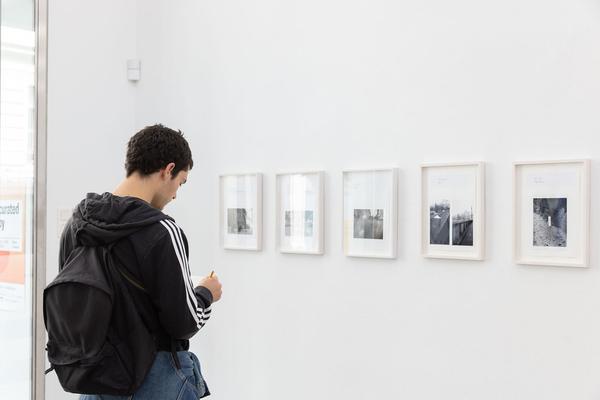 Galerie Krobath Wien: "Interference. Traces, Stories and Ghosts" curated by Klaus Speidel (9.9. - 18.10.2022) Foto: eSeL.at - Lorenz Seidler Foto: eSeL Lorenz Seidler