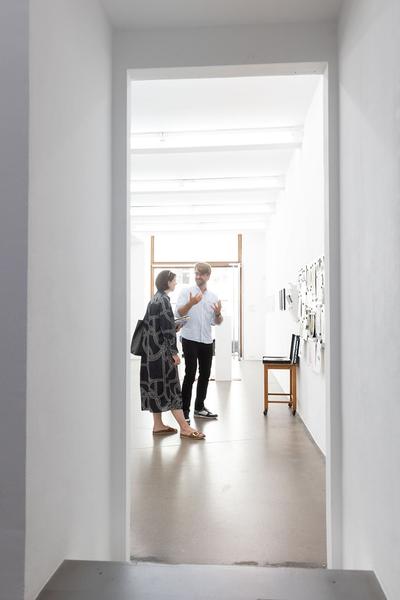 Galerie Krobath Wien: "Interference. Traces, Stories and Ghosts" curated by Klaus Speidel (9.9. - 18.10.2022) Foto: eSeL.at - Lorenz Seidler Foto: eSeL Lorenz Seidler