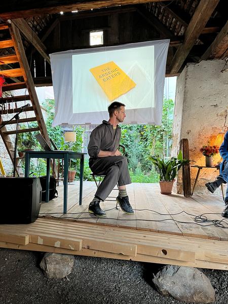eSeL: Kunstloch im Ortskern (Haus Lebt, Hartberg, 23.9.2022) Foto: Heidrun Primas