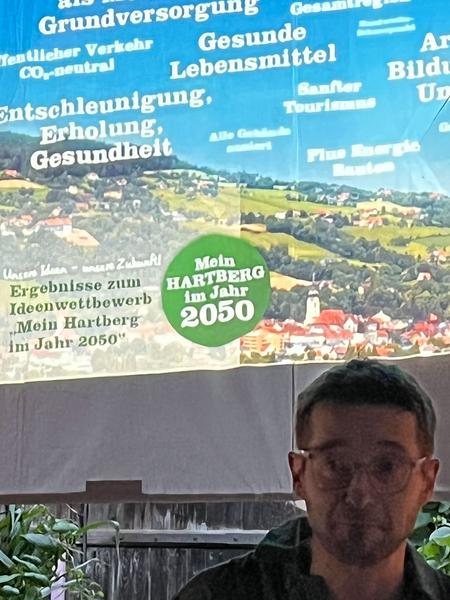 eSeL: Kunstloch im Ortskern (Haus Lebt, Hartberg, 23.9.2022) Foto: Heidrun Primas
