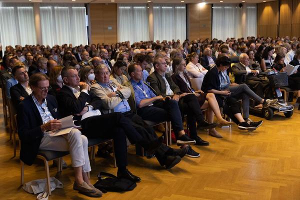AIT TEC @ European Forum Alpbach 2022: Plenary Session - RTI Talk (25.8.2022) Foto: eSeL.at - Lorenz Seidler Foto: eSeL Lorenz Seidler