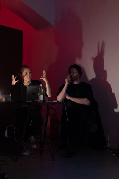 das weisse haus: „For whom do we dance when the club’s closed?“ - Podiumsdiskussion (25.2.2022) Foto: eSeL.at - Lorenz Seidler Foto: eSeL Lorenz Seidler