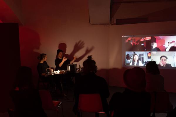 das weisse haus: „For whom do we dance when the club’s closed?“ - Podiumsdiskussion (25.2.2022) Foto: eSeL.at - Lorenz Seidler Foto: eSeL Lorenz Seidler