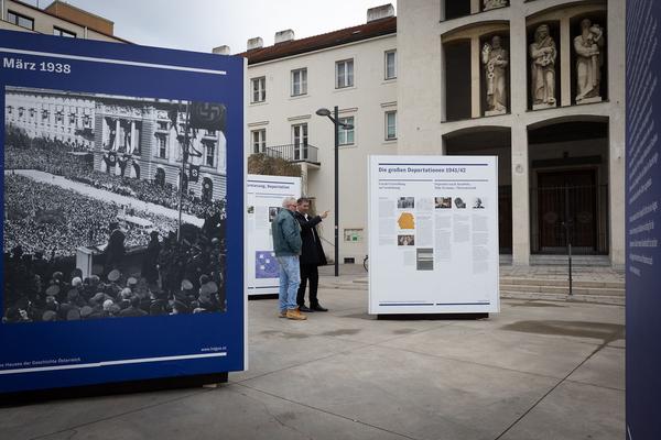 hdgö on tour: Das Wiener Modell der Radikalisierung. Österreich und die Shoah (Floridsdorf/Pius-Porsch-Platz, 7.4. - 7.7.2022) Foto: eSeL.at - Lorenz Seidler Foto: eSeL Lorenz Seidler