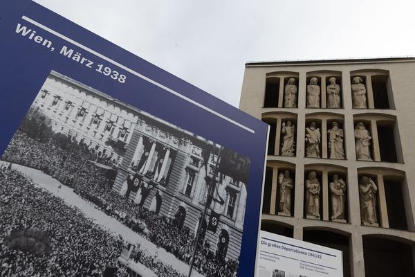 hdgö on tour: Das Wiener Modell der Radikalisierung. Österreich und die Shoah (Floridsdorf/Pius-Porsch-Platz, 7.4. - 7.7.2022) Foto: eSeL.at - Lorenz Seidler Foto: eSeL Lorenz Seidler