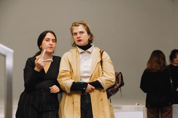 Das weisse Haus: „BOYNCIANA“ Johanna Bruckner & „The Backyard On the Seventh Floor“ Corinna Helenelund (22.09. - 13.11.2022) Foto: eSeL.at - Anastasiia Yakovenko Foto: esel@esel.at