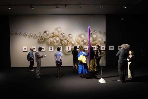 Kunsthalle Wien: Katrina Daschner. BURN & GLOOM! GLOW & MOON! (30.6. - 23.10.2022) Foto: eSeL.at - Lorenz Seidler Foto: eSeL Lorenz Seidler