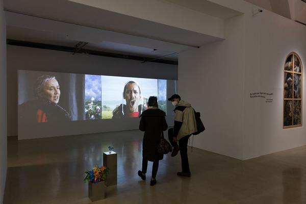 Kunstraum Niederösterreich: Dorota Gawęda & Eglė Kulbokaitė "Oh, make your fingernails into spades, Your palms into shovels" (31.3. - 14.5.2022) Foto: eSeL.at - Lorenz Seidler Foto: eSeL Lorenz Seidler
