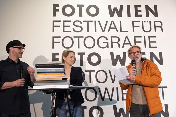 FOTO WIEN Photobook Award 2022. Preisverleihung (Festivalzentrale Augarten, 26.3.2022) Foto: eSeL.at - Lorenz Seidler Foto: eSeL Lorenz Seidler