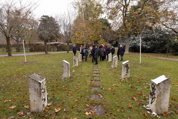 Belvedere 21: Public Program - Kunst und Ökologie. Erkundung Schweizergarten mit Eva Berger (19.11.2022) Foto: eSeL.at - Lorenz Seidler Foto: eSeL Lorenz Seidler