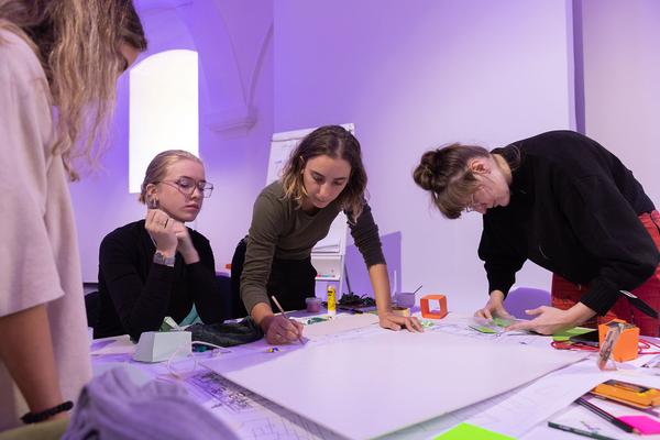 MuseumsQuartier Wien: Raum schaffen: "Co-Design Your MQ" Hackathon (21.9.2022) Foto: eSeL.at - Lorenz Seidler Foto: eSeL Lorenz Seidler