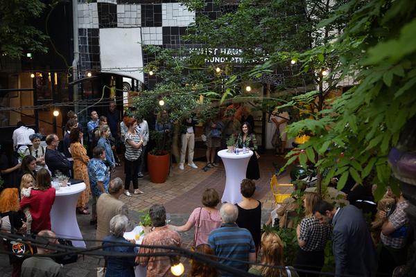 Kunst Haus Wien: Sommerfest & Eröffnung TEACH NATURE (14.6.2022) Foto: eSeL.at - Lorenz Seidler Foto: eSeL Lorenz Seidler