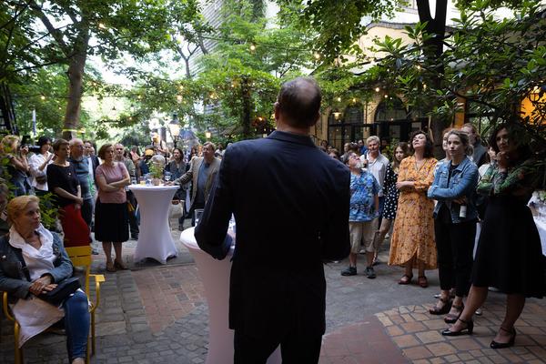 Kunst Haus Wien: Sommerfest & Eröffnung TEACH NATURE (14.6.2022) Foto: eSeL.at - Lorenz Seidler Foto: eSeL Lorenz Seidler