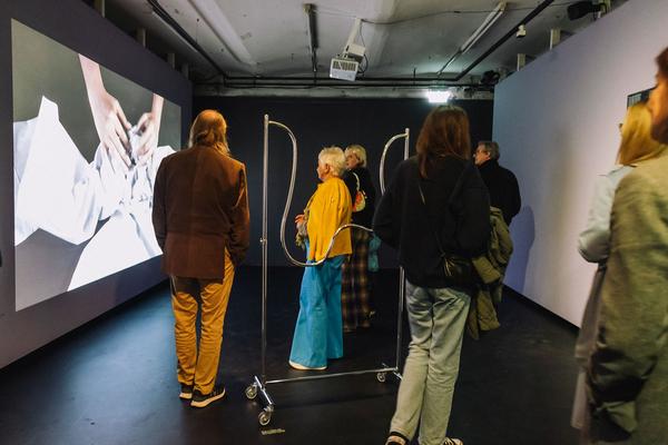 Kunst Haus Wien: Stefanie Moshammer "We love our customers" (13.10.22 - 14.02..2023) Foto: eSeL.at - Anastasiia Yakovenko Foto: eSeL.at - Lorenz Seidler