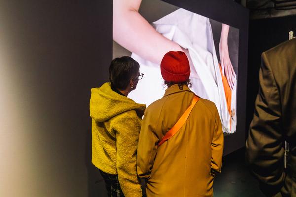 Kunst Haus Wien: Stefanie Moshammer "We love our customers" (13.10.22 - 14.02..2023) Foto: eSeL.at - Anastasiia Yakovenko Foto: eSeL.at - Lorenz Seidler