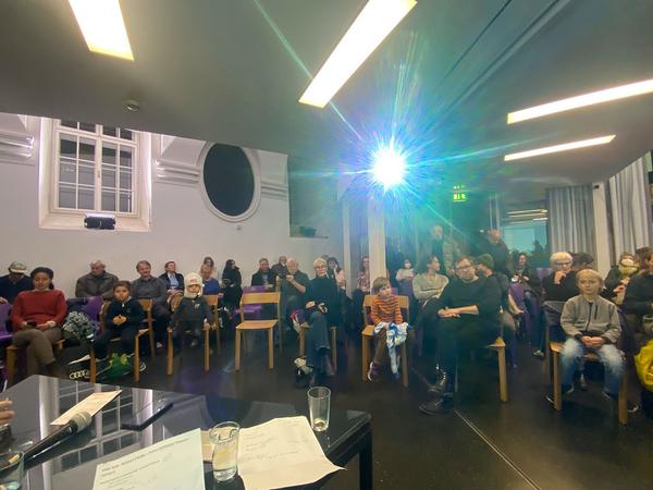 VIENNA ART WEEK | Kunstzelle / MuseumsQuartier Wien: Roman Pfeffer: Leave the Planet. Podiumsgespräch mit dem Astronauten Franz Viehböck (21.11.2022)