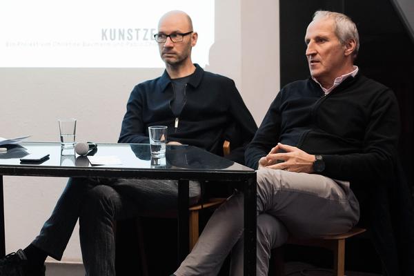 VIENNA ART WEEK | Kunstzelle / MuseumsQuartier Wien: Roman Pfeffer: Leave the Planet. Podiumsgespräch mit dem Astronauten Franz Viehböck (21.11.2022) Foto: eSeL.at - Joanna Pianka Foto: eSeL.at - Joanna Pianka