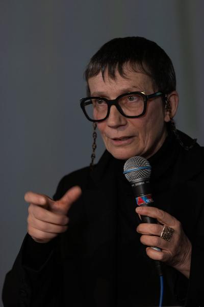 VIENNA ART WEEK Challenging Orders LINE-UP: “Challenging orders in society and politics” Natascha Strobl & Brigitte Buchhammer im Gespräch mit Robert Punkenhofer & Julia Hartmann (VIENNA ART WEEK) (25.11.2022) Foto: eSeL.at - Lorenz Seidler Foto: eSeL Lorenz Seidler