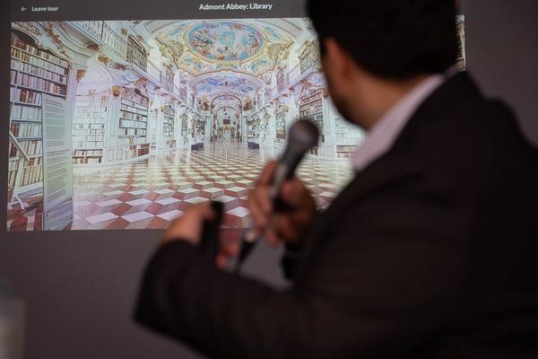 VIENNA ART WEEK Challenging Orders LINE-UP: “Data, Technology & the Arts: Challenging Orders” Clemens Apprich, Thomas Fischbacher (Discover Culture), Manu Luksch, Jutta Scheibelberger im Gespräch mit Robert Punkenhofer (VIENNA ART WEEK)(25.11.2022) Foto: eSeL.at - Lorenz Seidler Foto: eSeL Lorenz Seidler