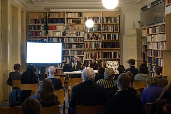 VIENNA ART WEEK / Sigmund Freud Museum: Lecture Branko Aleksić - Freud’s “Free Association”, Applied by Breton to Surrealist Writing and Painting (23.11.2022) Foto: eSeL.at - Lorenz Seidler Foto: eSeL Lorenz Seidler