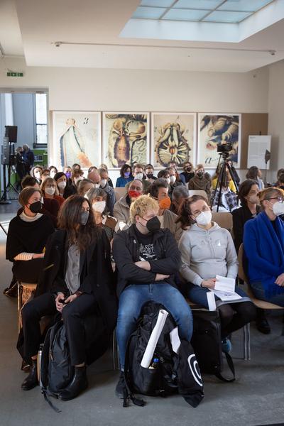FOTO WIEN 2022: Symposium „Wie hältst Du’s mit dem Material? Vom Umgang mit Fotografie(n)" (18.3.2022) Foto: eSeL.at - Lorenz Seidler Foto: eSeL Lorenz Seidler