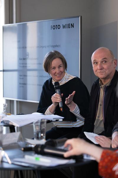 FOTO WIEN 2022: Symposium „Wie hältst Du’s mit dem Material? Vom Umgang mit Fotografie(n)" (18.3.2022) Foto: eSeL.at - Lorenz Seidler Foto: eSeL Lorenz Seidler