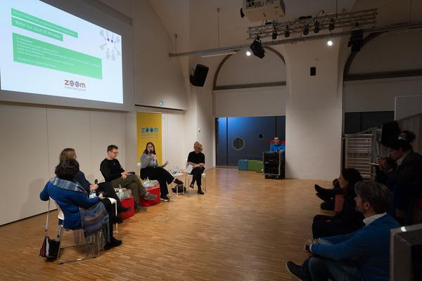 Zoom Kindermuseum: "Bitte nur noch 10 Minuten" Panel zur Nutzung digitaler Medien (15.2.2023) Foto: eSeL.at - Lorenz Seidler Foto: eSeL Lorenz Seidler