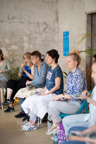 Kunst Haus Wien Close/d: “Erdfühlung” Lehm-Workshop mit Stephanie Winter & Salon Hybrid (28.7.2023) Foto: eSeL.at - Marlen Pitha Foto: PhotoMar