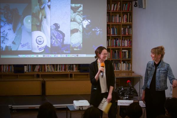 Depot: D/Arts Sessions "Practices of Care" (27.4.2023) Foto: eSeL.at - Jameli "Tanuki" Qairli Foto: eSeL.at - Jameli "Tanuki" Qairli