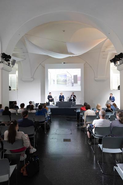 FOTO WIEN: Opening Days: Politics of Images: Panel "Zirkulation" (MQ, 2.6.2023) Foto: eSeL.at - Lorenz Seidler Foto: eSeL Lorenz Seidler