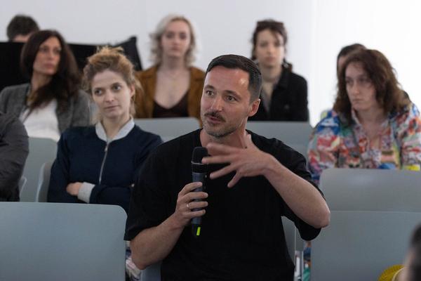 FOTO WIEN: Opening Days. The Politics of Images: Frontlinien. Panel mit Sasha Kurmaz (MQ, 2.6.2023) Foto: eSeL.at - Lorenz Seidler Foto: eSeL Lorenz Seidler