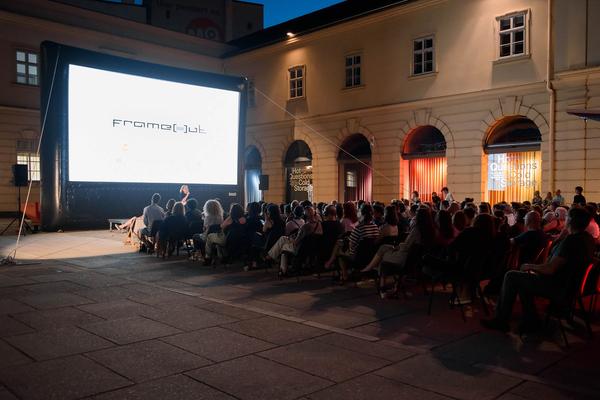 MuseumsQuartier Wien: frame[o]ut 2023 (Eröffnung, 14.7.2023) Foto: eSeL.at - Joanna Pianka Foto: eSeL.at - Joanna Pianka