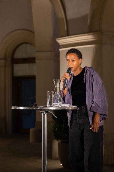 Kunstraum Niederösterreich: H13 Performance Award 2023 - Rehema Chachage (1.9.2023) Foto: eSeL.at - Lorenz Seidler Foto: eSeL Lorenz Seidler