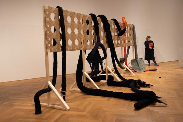 MAK: Hard/Soft. Textil und Keramik in der zeitgenössischen Kunst (12.12. - 28.4.2023) Foto: eSeL.at - Lorenz Seidler Foto: eSeL Lorenz Seidler