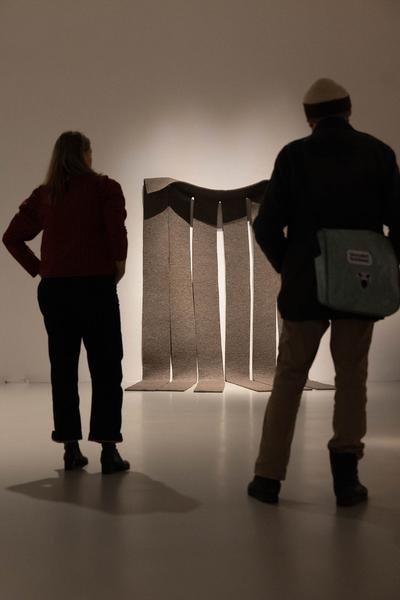 MAK: Hard/Soft. Textil und Keramik in der zeitgenössischen Kunst (12.12. - 28.4.2023) Foto: eSeL.at - Lorenz Seidler Foto: eSeL Lorenz Seidler