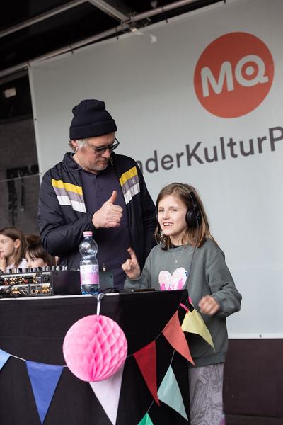 MuseumsQuartier Wien: DJ Ilse Pop & Patrick Pulsinger @ KinderKulturParcours 2023 (6.5.2023) Foto: eSeL.at - Lorenz Seidler Foto: eSeL Lorenz Seidler