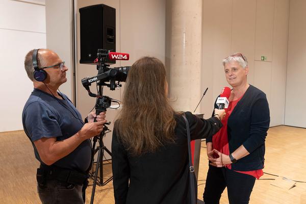 Kulturgarage Seestadt Aspern: Kultur in der Nähe. 70 Jahre Volkstheater in den Bezirken (21.6.2023) Foto: eSeL.at - Lorenz Seidler Foto: eSeL Lorenz Seidler